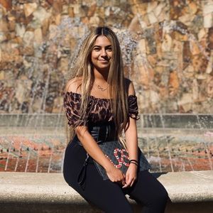 Meet your Posher, Carmen